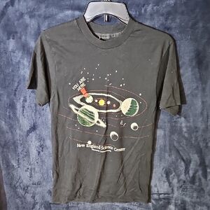 Vintage Black New England Science Center T-Shirt with Planet Design